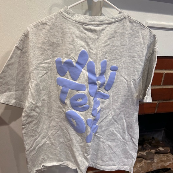 White Fox Light Gray Tee. Sorry for the wrinkles. Size small. - Picture 4 of 6